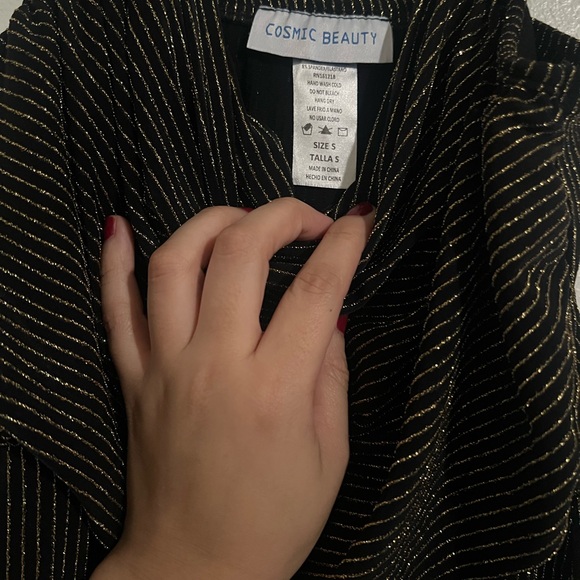 Elegant Black and Gold jumpsuit - Picture 3 of 3